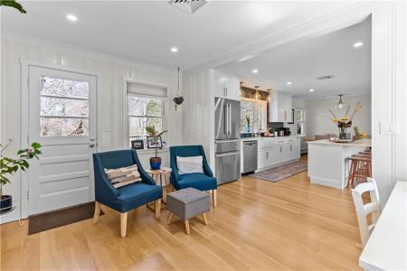 386 Stone Church Road, Tiverton, Rhode Island 02878