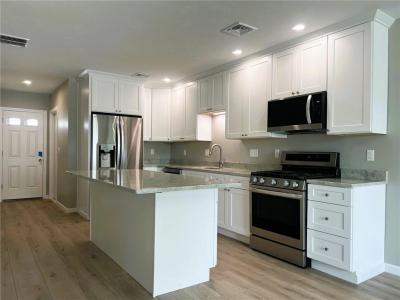 578 Elm Street 1, Woonsocket, Rhode Island 02895, États-Unis