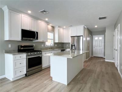 578 Elm Street 1, Woonsocket, Rhode Island 02895, États-Unis