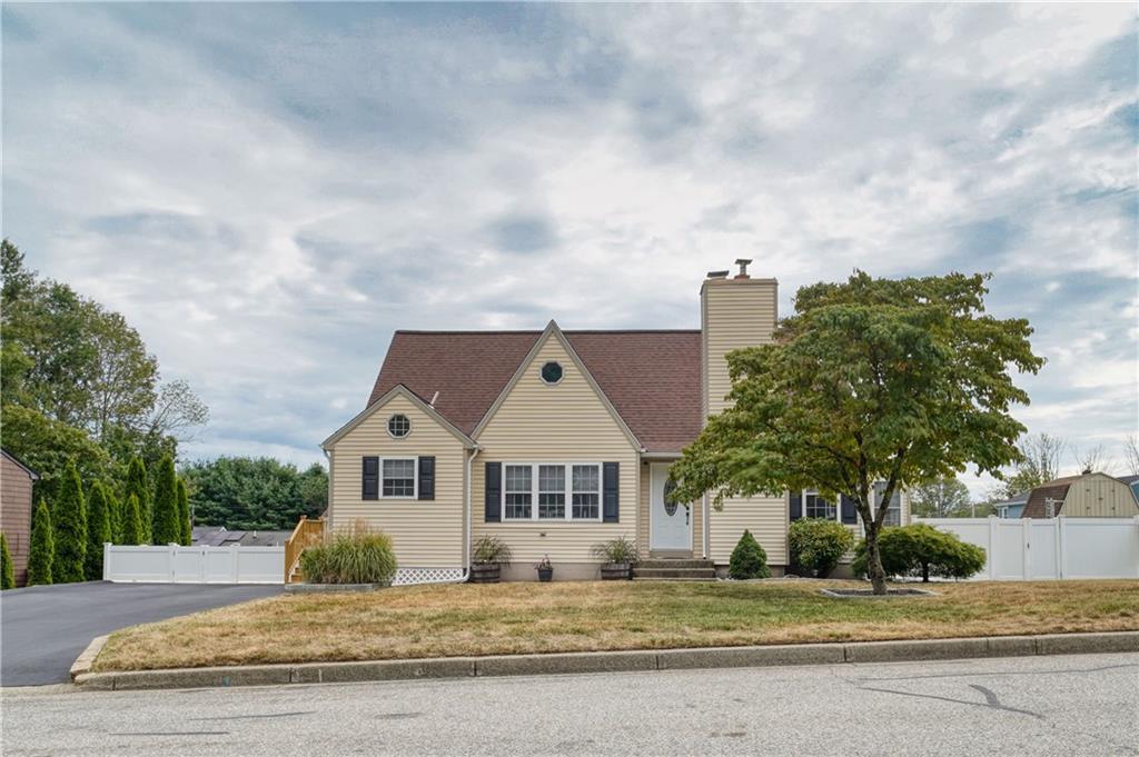 9 Surrey Lane, West Warwick, Rhode Island 02893, Estados Unidos