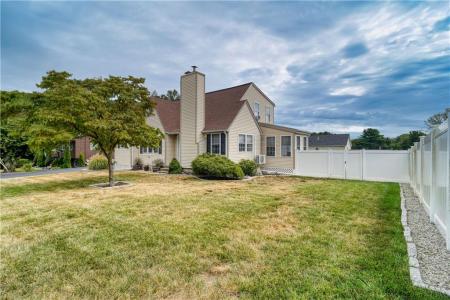 9 Surrey Lane, West Warwick, Rhode Island 02893, Estados Unidos