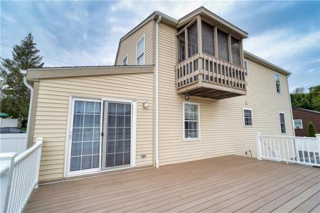 9 Surrey Lane, West Warwick, Rhode Island 02893, Estados Unidos