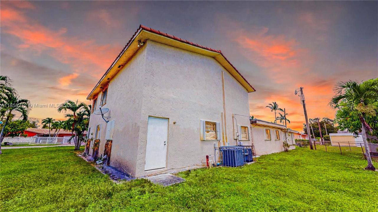 2420 NW 132nd St, Miami, Floride 33167, États-Unis