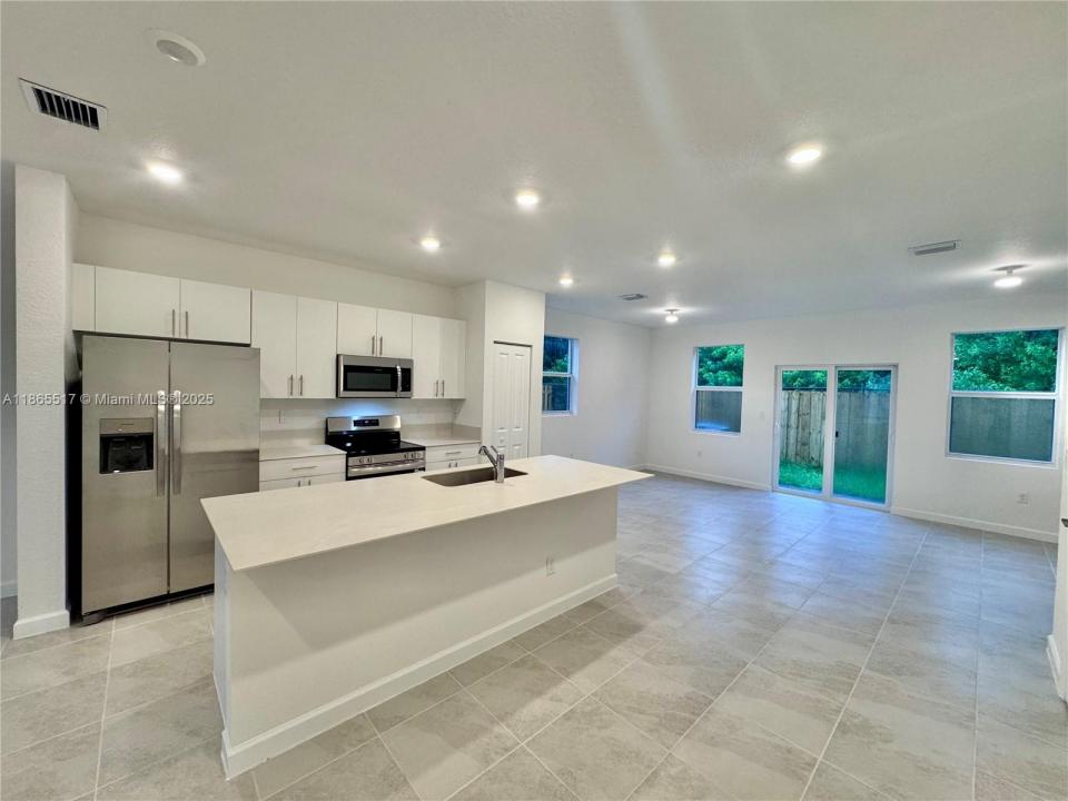 124 SE 10th Ct 124, Homestead, Floryda 33034, USA