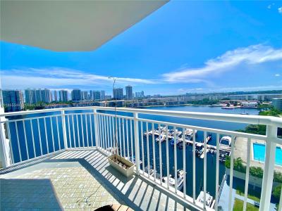 Aventura, Florida 33160, USA