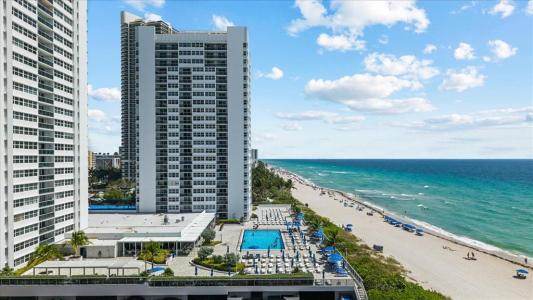 1890 S Ocean Dr PH4, La Mer, Hallandale Beach, Florida 33009