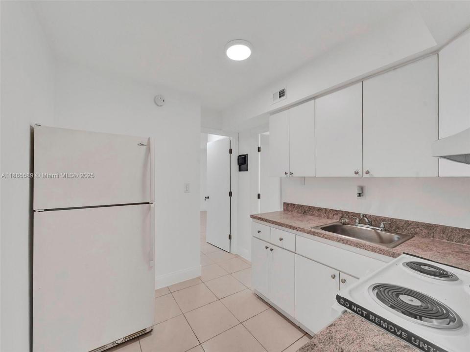 14190 W Dixie Hwy 3, North Miami, 佛羅里達州 33161, 美國