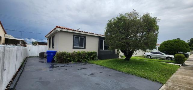 3520 NW 20th St 2, Miami, Florida 33142, USA