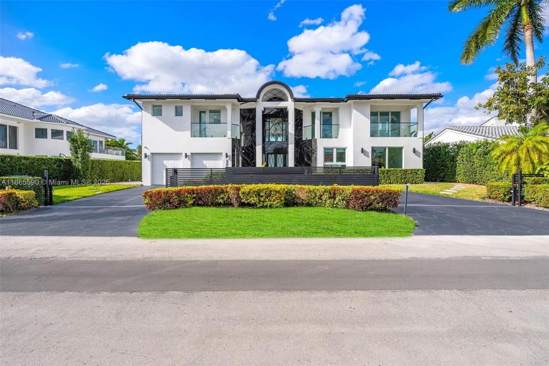 3251 NE 164th St, North Miami Beach, Florida 33160