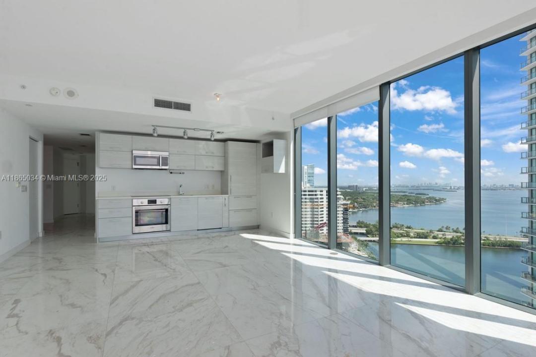 650 NE 32nd St 2907, Miami, Florida 33137