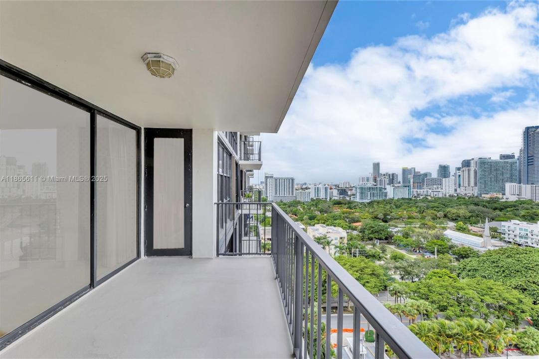 1901 Brickell Ave B1912, Miami, Флорида 33129, Соединенные Штаты