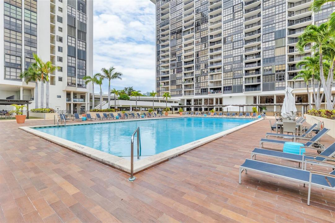 1901 Brickell Ave B1912, Miami, Флорида 33129, Соединенные Штаты
