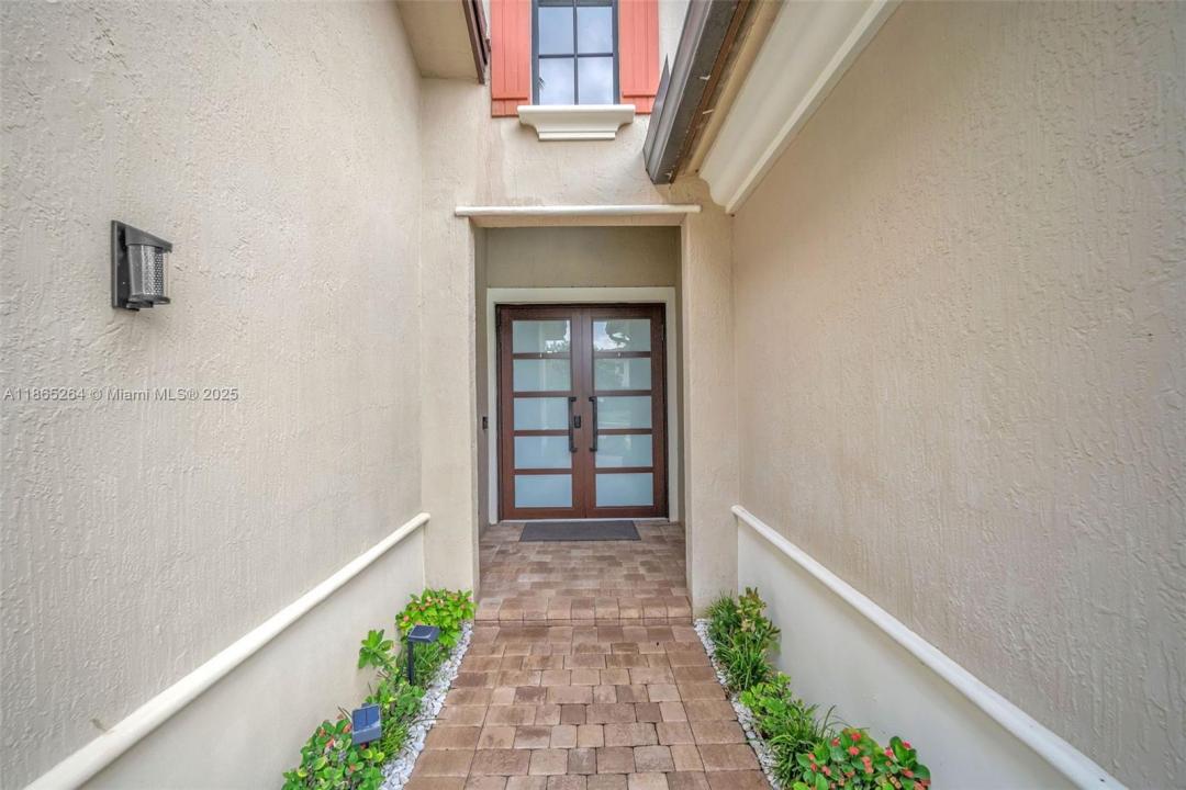 1281 SW 113th Way 1281, Pembroke Pines, Florida 33025, Estados Unidos