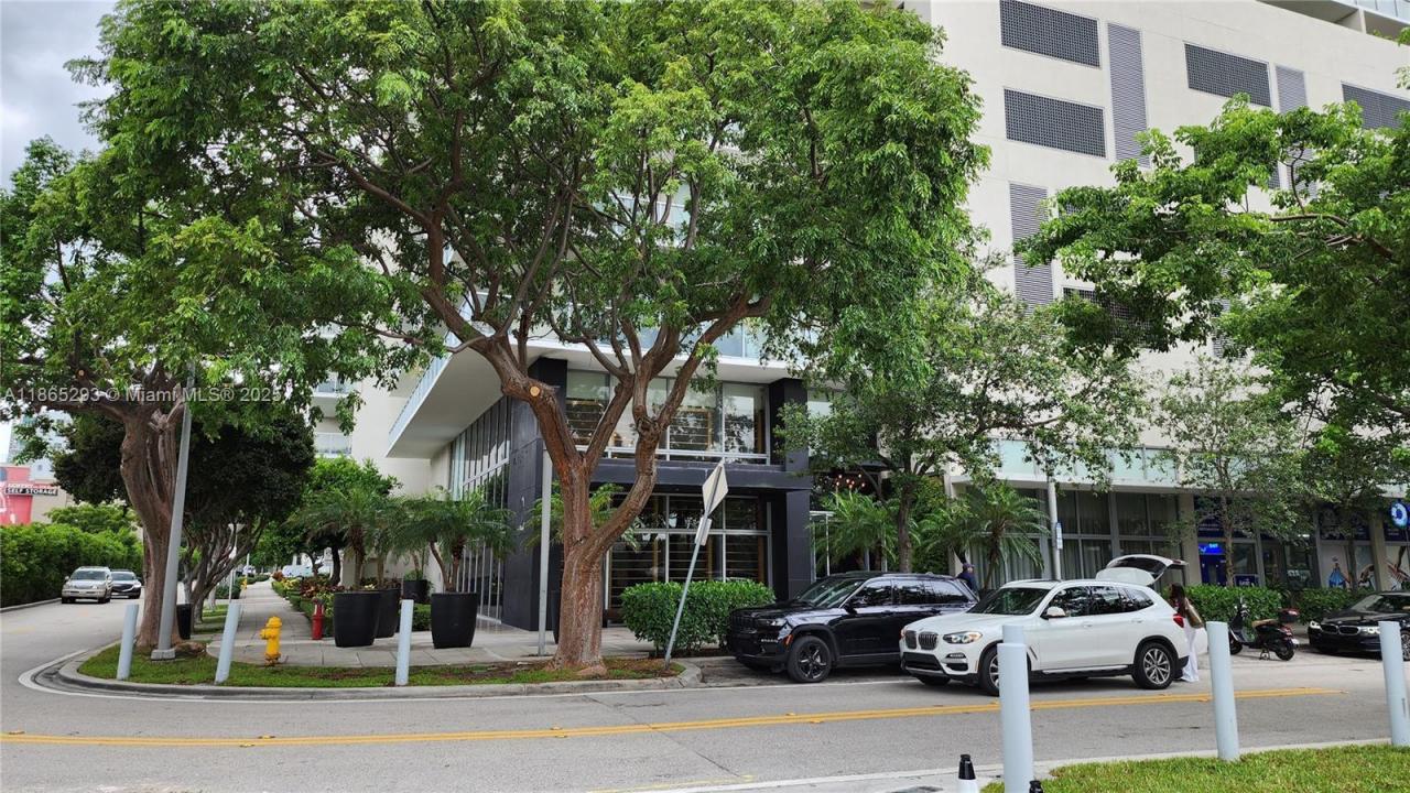 3470 E Coast Ave H1106, Miami, Florida 33137