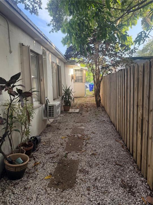 6761 SW 2nd St middle, Miami, フロリダ 33144, アメリカ合衆国
