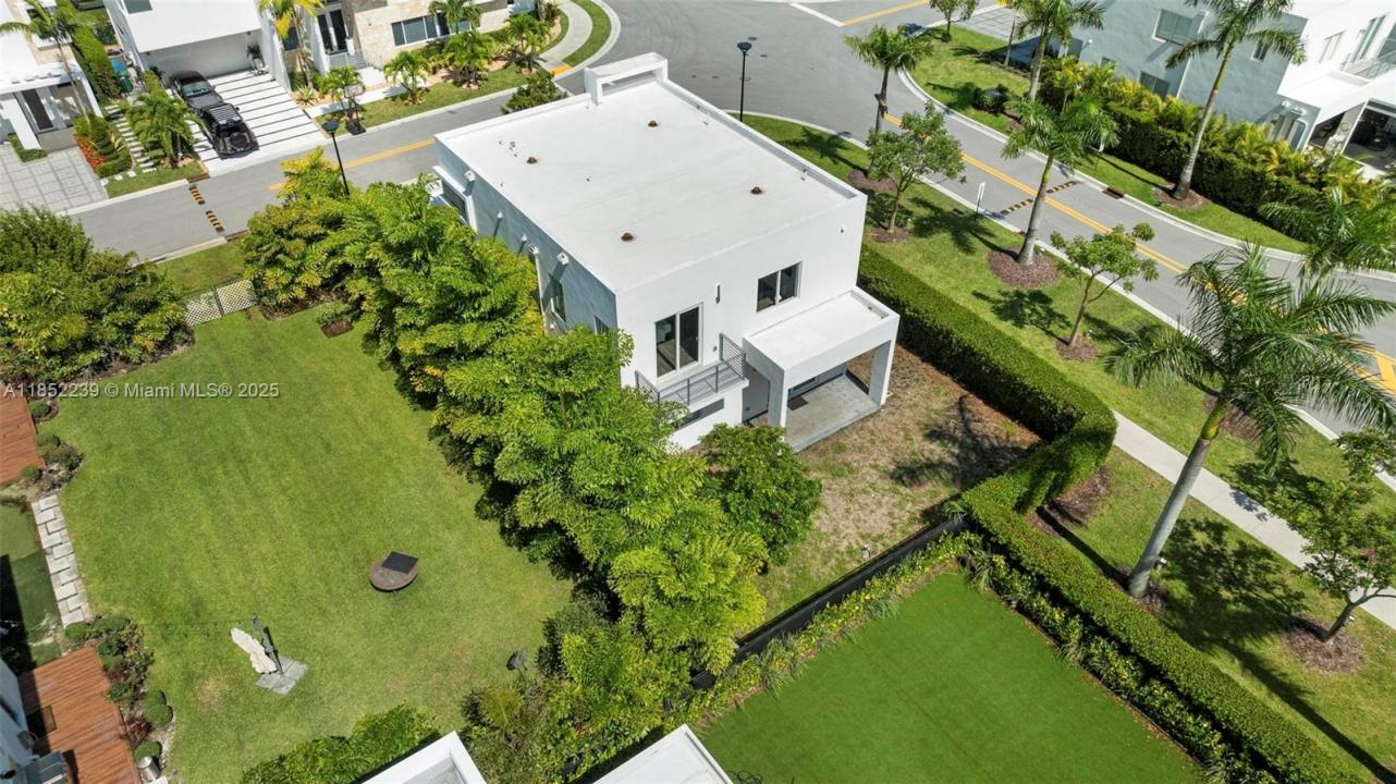 6810 NW 103rd Pl, Doral, Флорида 33178, Соединенные Штаты