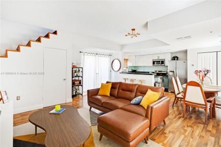 1611 SW 2nd Ct E113, Miami, Florida 33129, USA