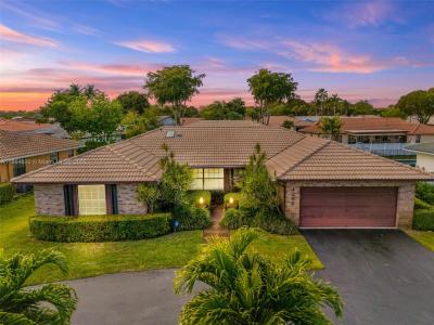 1266 NW 111th Way, Coral Springs, Florida 33071, USA