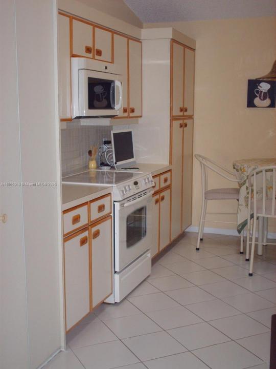 10655 Skyflower Way, Boynton Beach, Florida 33436