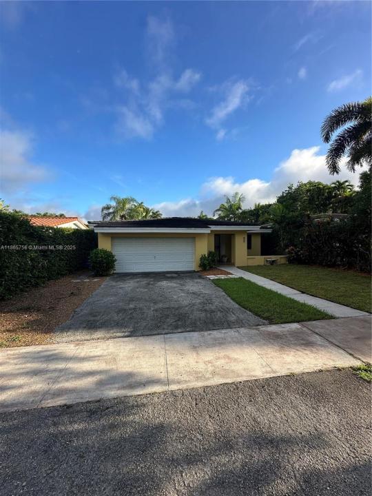 527 Gerona Ave, Coral Gables, Florida 33146