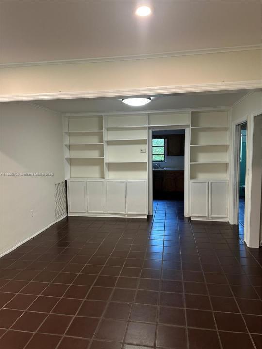 527 Gerona Ave, Coral Gables, Florida 33146