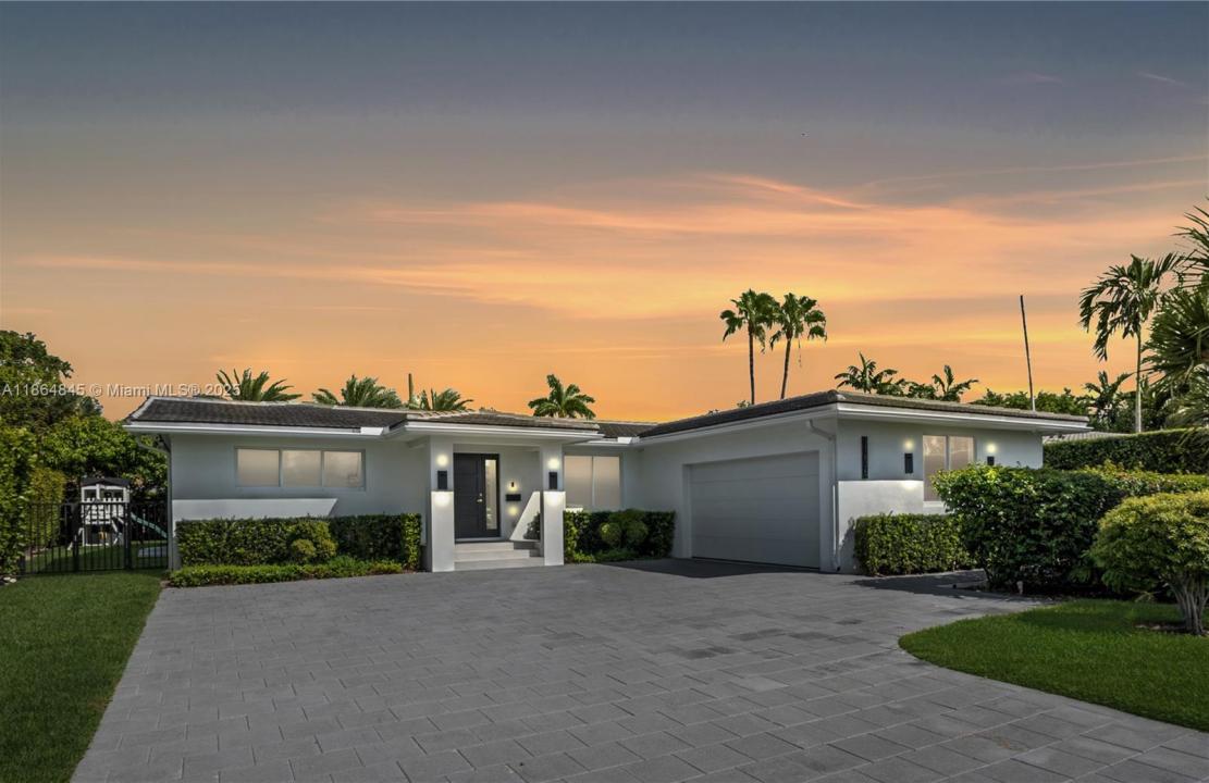 11675 NE 20th Dr, North Miami, 佛罗里达州 33181, 美国