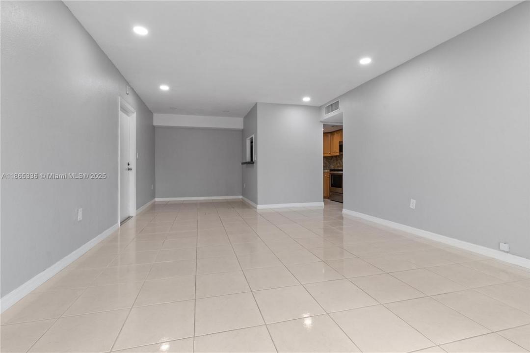 7953 SW 104th St 108D, Miami, Florida 33156, HOA KỲ