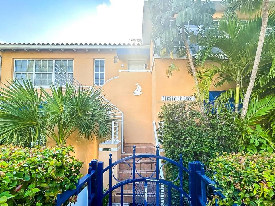 8200 Harding Ave 2, Miami Beach, フロリダ 33141, アメリカ合衆国