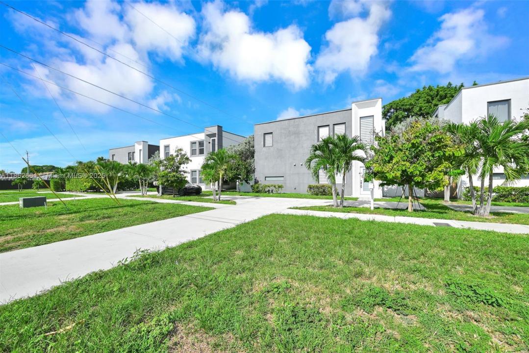 18750 SW 117th Ave, Miami, Florida 33177, USA