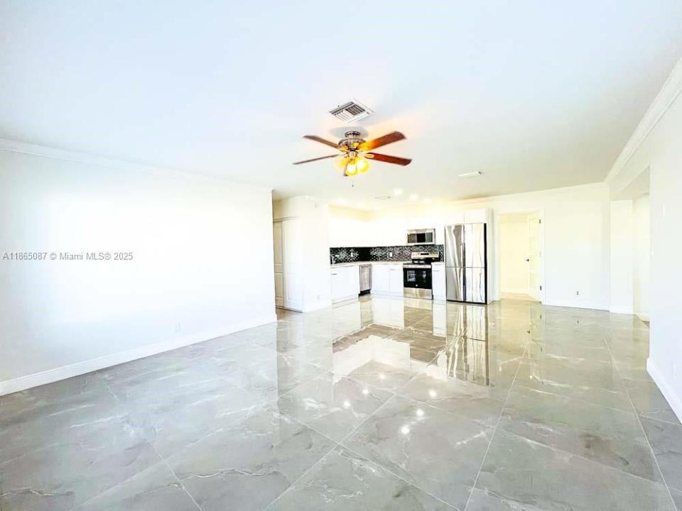 3049 NW 6th Ave, Wilton Manors, Florida 33311, Estados Unidos