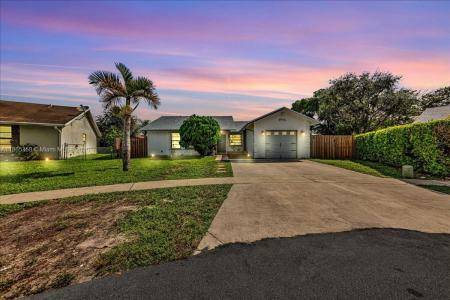 4916 NW 92nd Ave, Sunrise, Florida 33351, USA