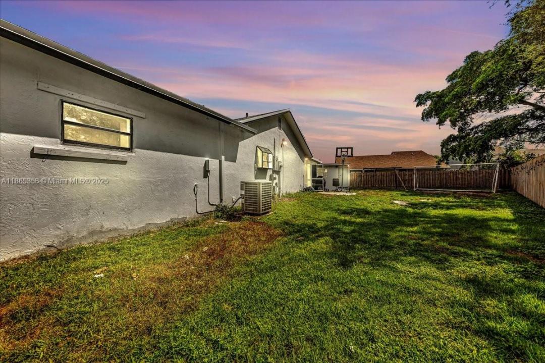 4916 NW 92nd Ave, Sunrise, Флорида 33351, Соединенные Штаты