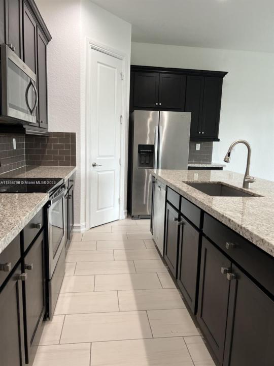 11539 SW 13th Dr 11539, Pembroke Pines, Florida 33025, Estados Unidos