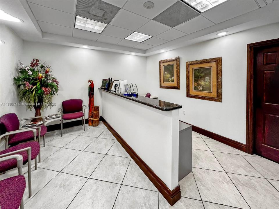2751 Executive Park Dr 104, Weston, Florida 33331, Estados Unidos