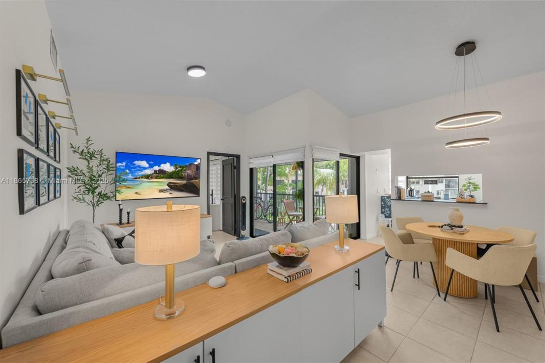1021 Adams Ave 1021D, Homestead, 佛罗里达州 33034, 美国