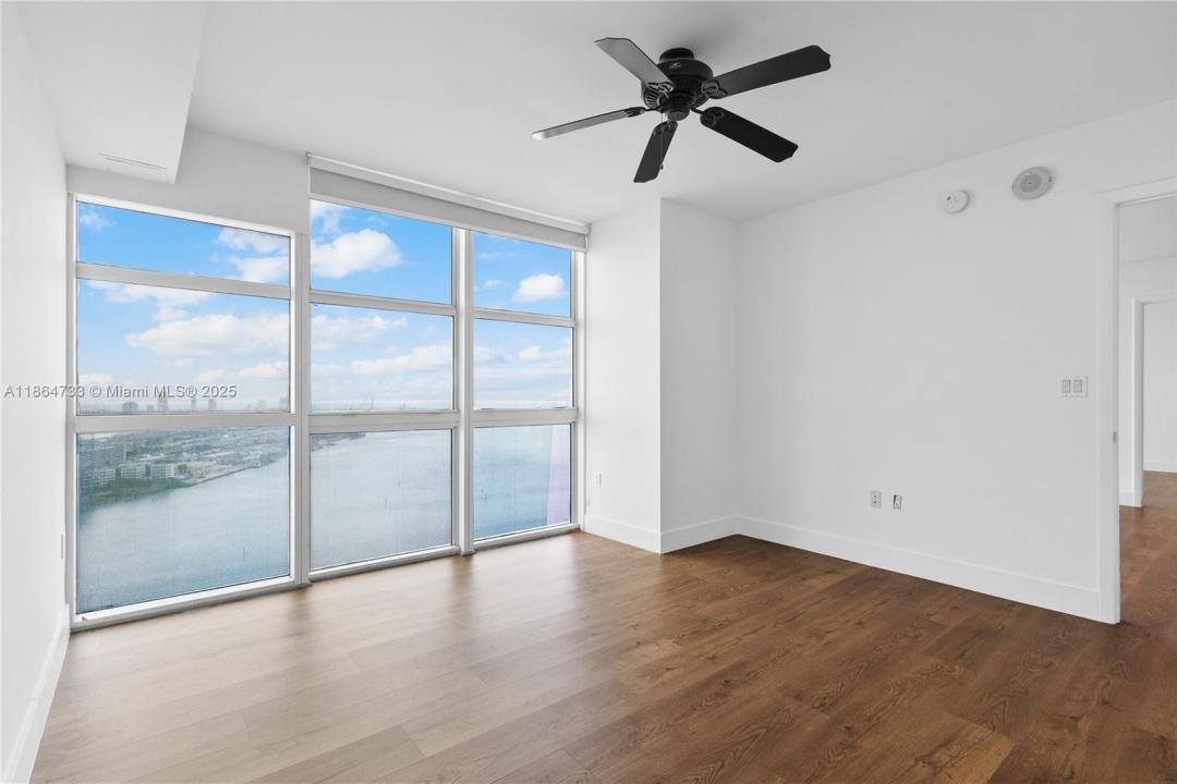 50 Biscayne Blvd 4008, Miami, Florida 33132, USA