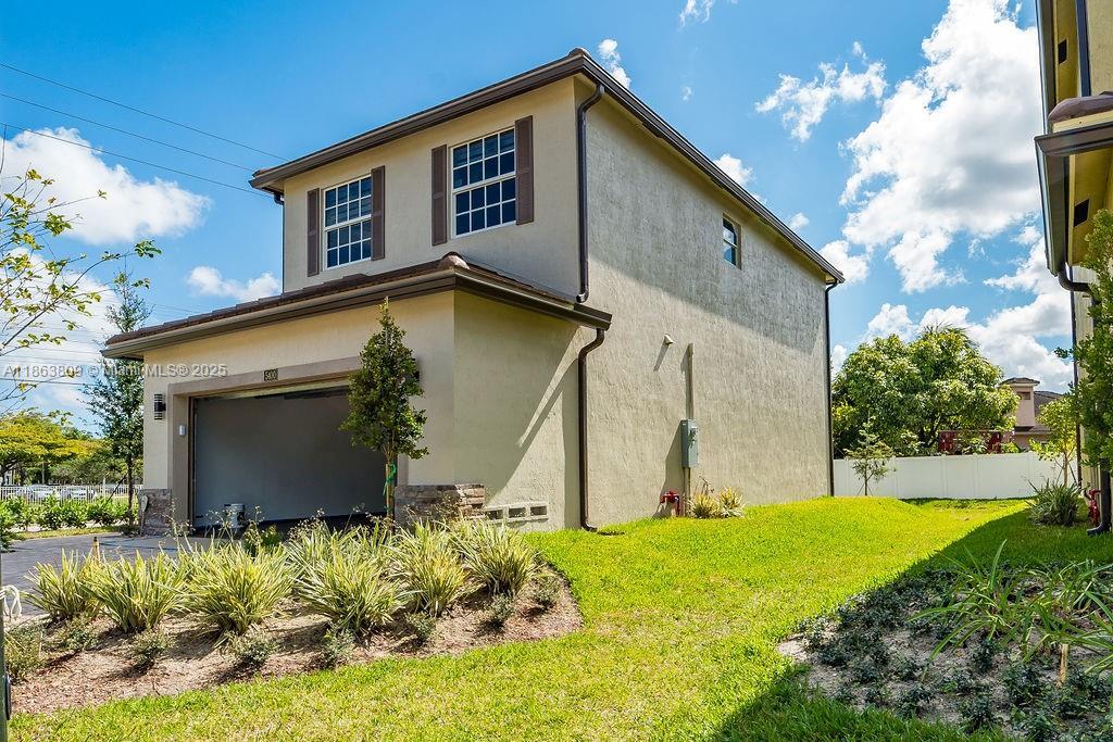 5400 NW 57th Ct, Tamarac, Florida 33319, Stati Uniti