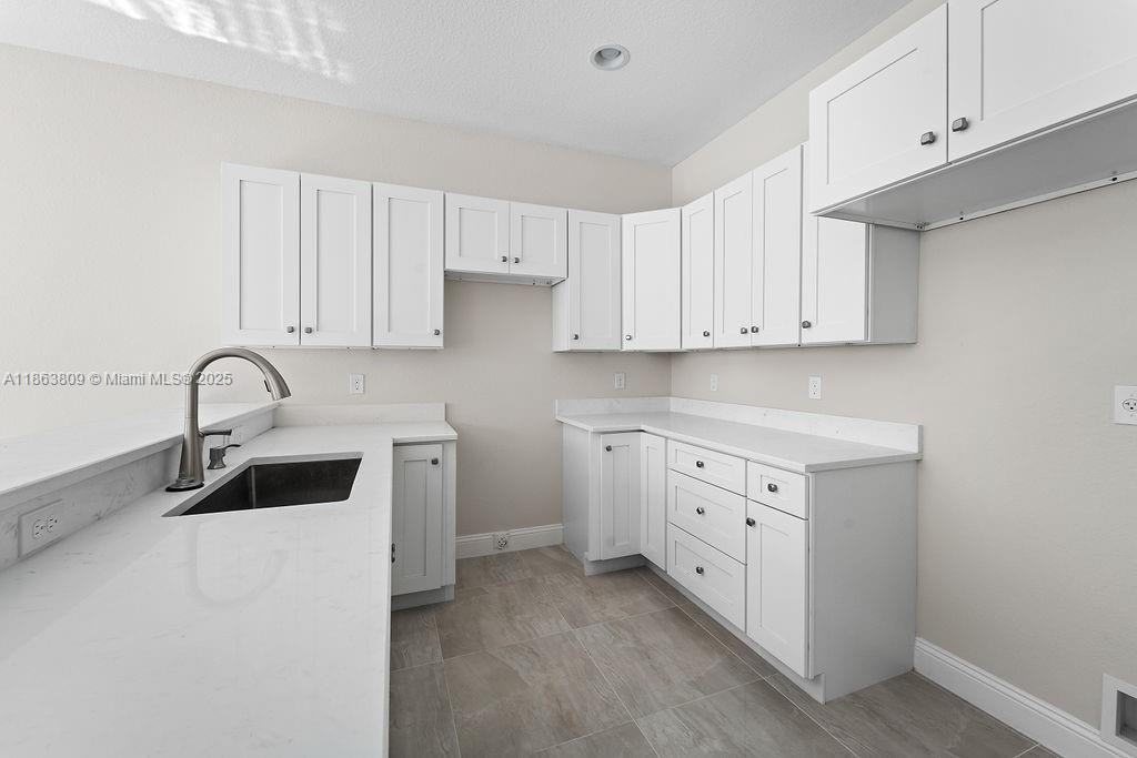 5400 NW 57th Ct, Tamarac, Florida 33319, Stati Uniti