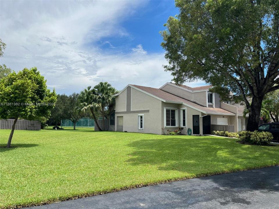 640 Woodgate Ln A, Sunrise, Флорида 33326, Соединенные Штаты