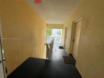 415 Executive Center Dr 203, West Palm Beach, Florida 33401, USA