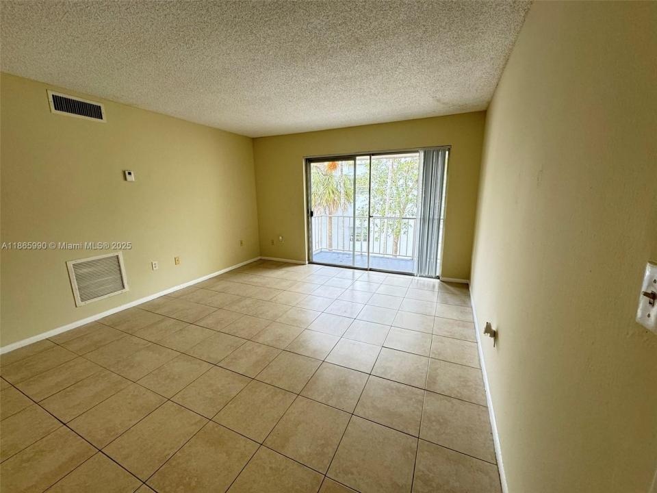 415 Executive Center Dr 203, West Palm Beach, فلوريدا 33401, الولايات المتحدة