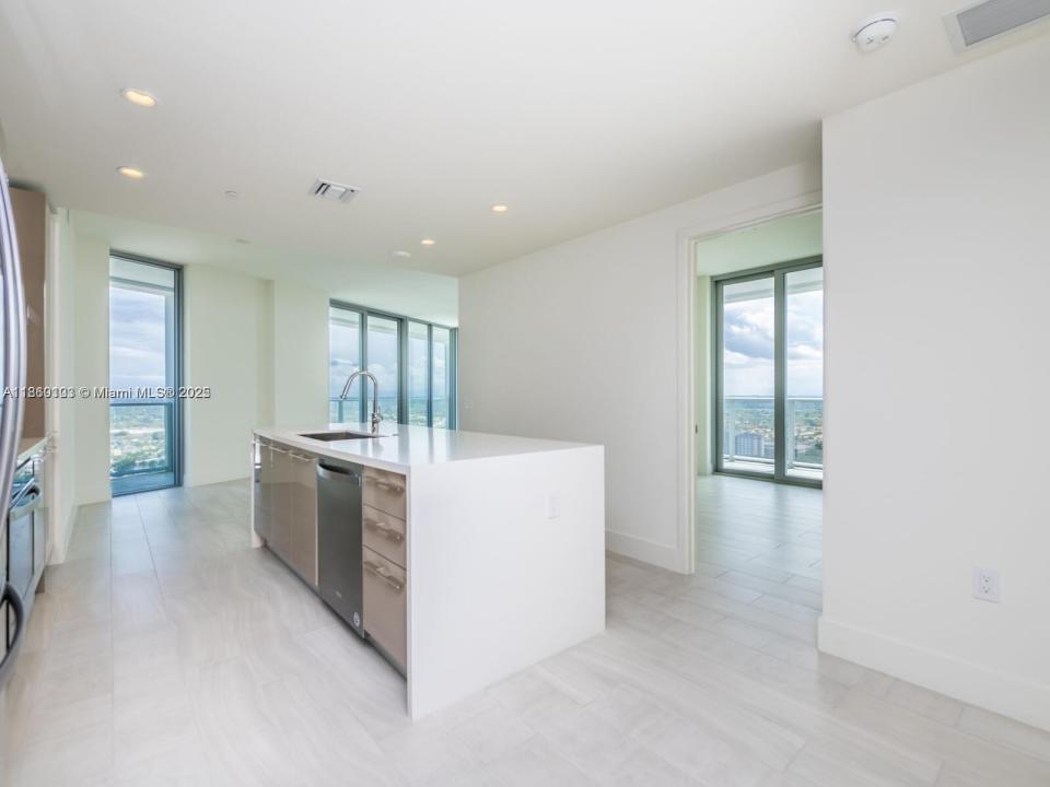 2000 Metropica Way 2509, Sunrise, Florida 33323