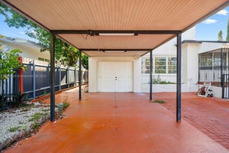411 SW 34th Ave 2, Miami, Florida 33135, USA