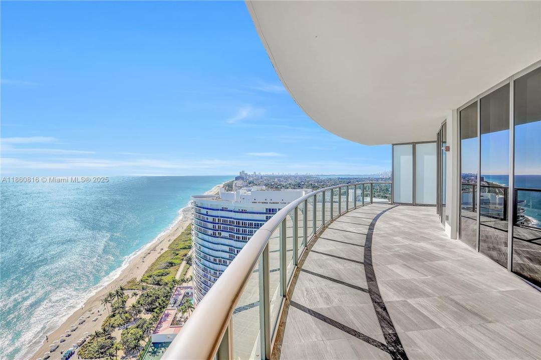 9703 Collins Ave 2500, Bal Harbour, Floryda 33154, USA