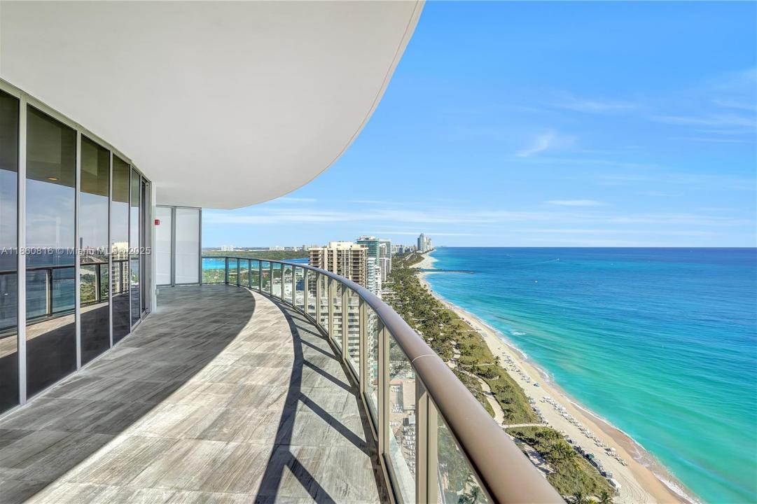 9703 Collins Ave 2500, Bal Harbour, Floryda 33154, USA