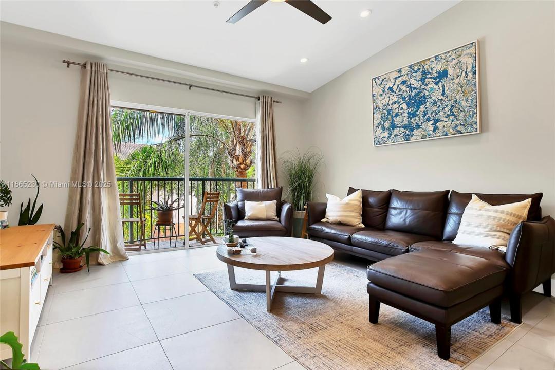 2009 SE 10th Ave 322, Fort Lauderdale, Florida 33316