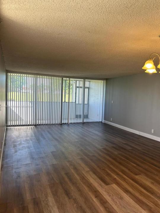 3671 Environ Blvd 164, Lauderhill, Flórida 33319, Estados Unidos