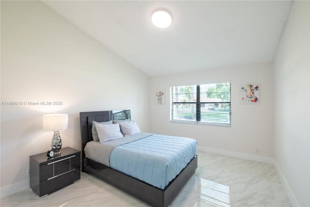 1300 Danbury Ave, Davie, Florida 33325