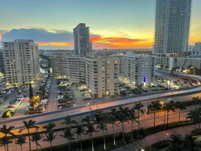 1830 S Ocean Dr 1507, Hallandale Beach, Florida 33009, USA
