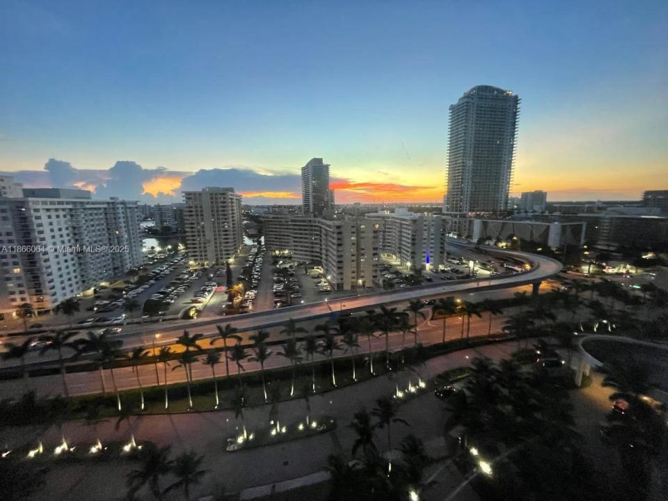 1830 S Ocean Dr 1507, Hallandale Beach, Floride 33009, États-Unis